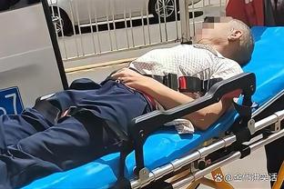 天空体育：博维训练与队友相撞并受伤，从意大利U21返回罗马